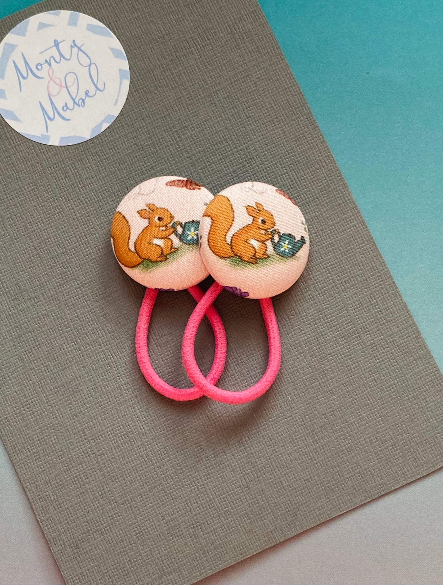 Belle & Boo Spring Garden Squirrel (Small Bobbles only)