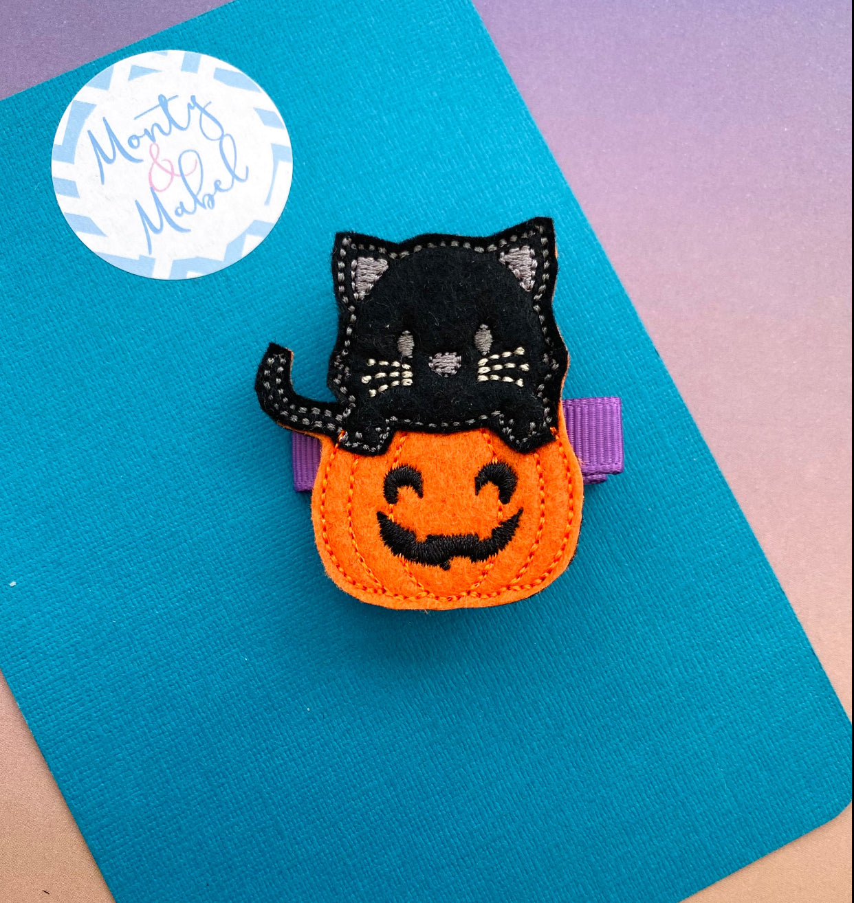 Sale: Cat On Pumpkin Feltie