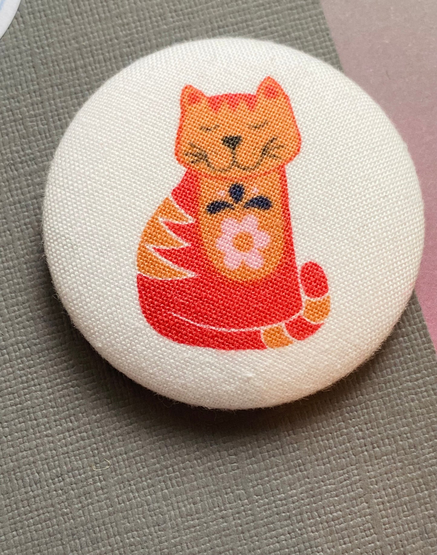 Sale: *SECONDS* Cat Large Bobble (Single