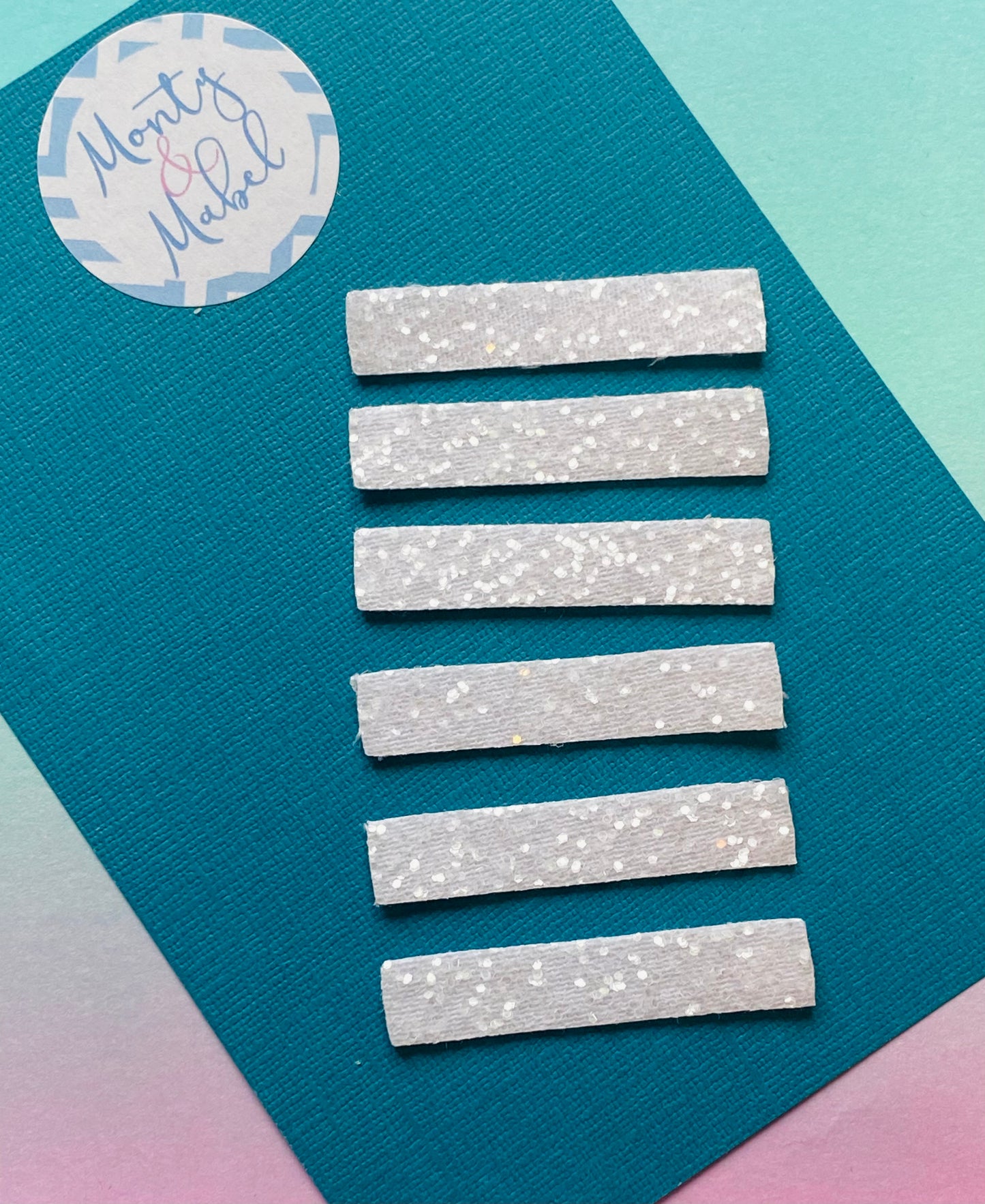 Sale: White Glitter Plain Fringe Clip