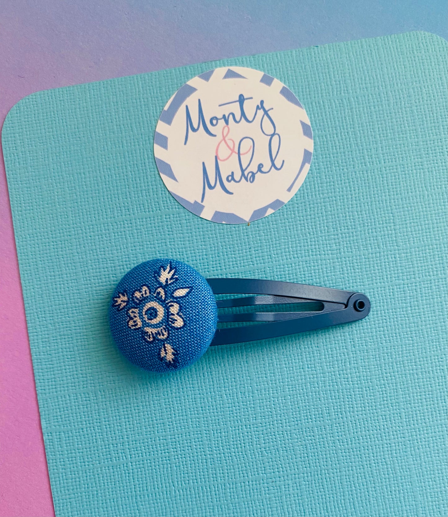 Sale: Traditional Blue Floral Standard Clip (Single)