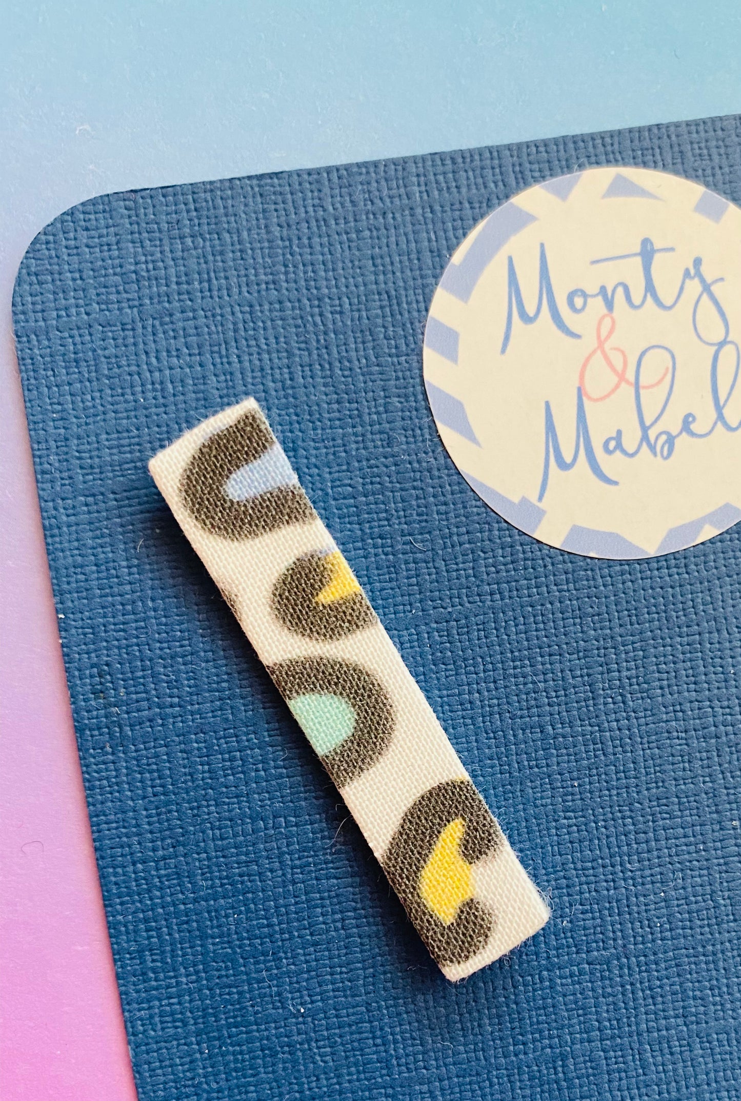 Sale: White/Rainbow Leopard Print Plain Fringe Clip