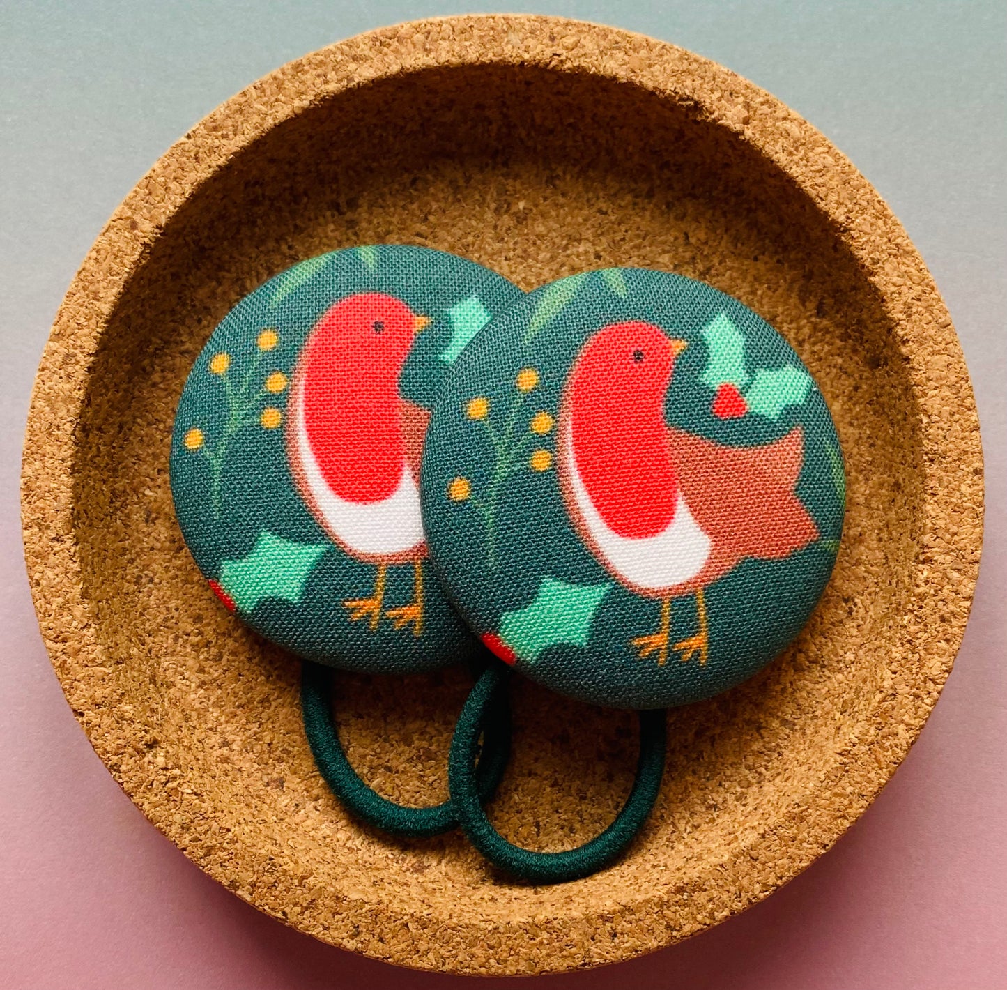 Christmas Robin on Green