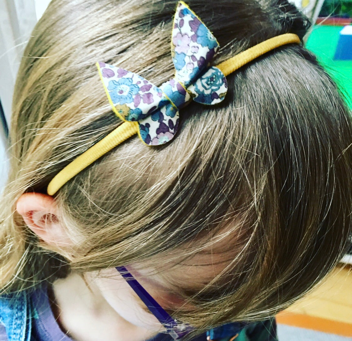 Small Butterfly Bow