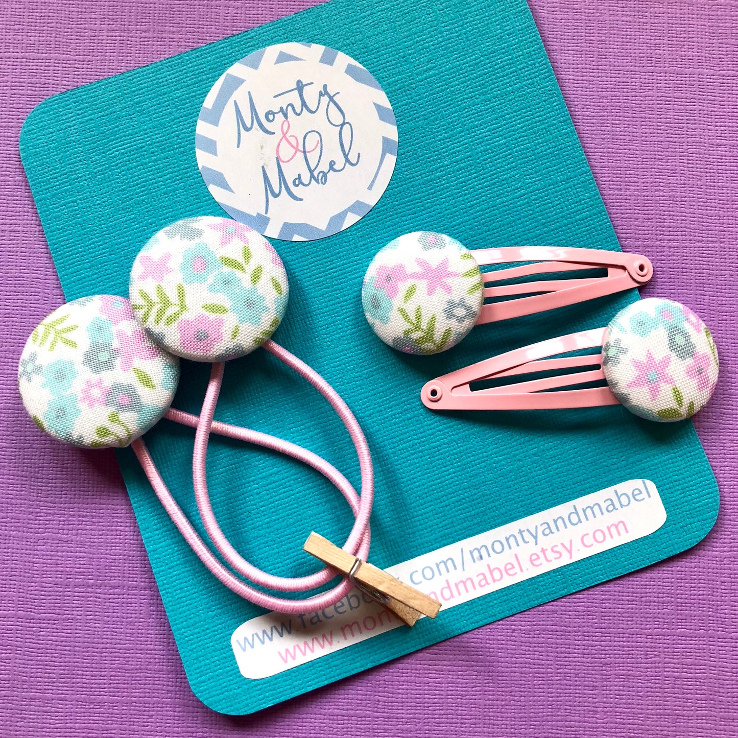 Little Pastel Flowers