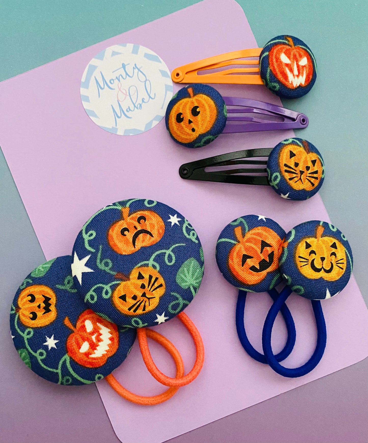 Glow In The Dark Spooky Pumpkins (Blue)
