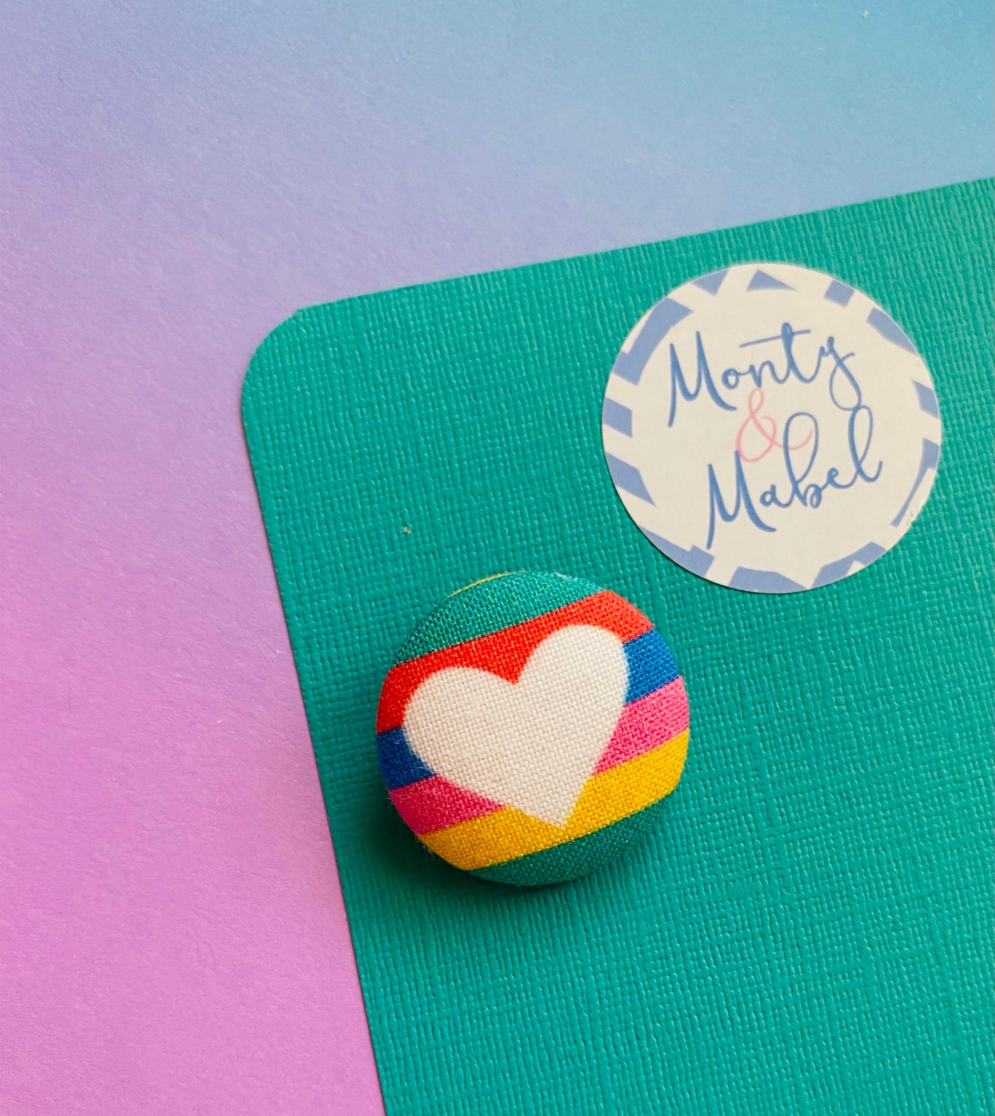 Sale: Rainbow Heart Small Bobble (Single)