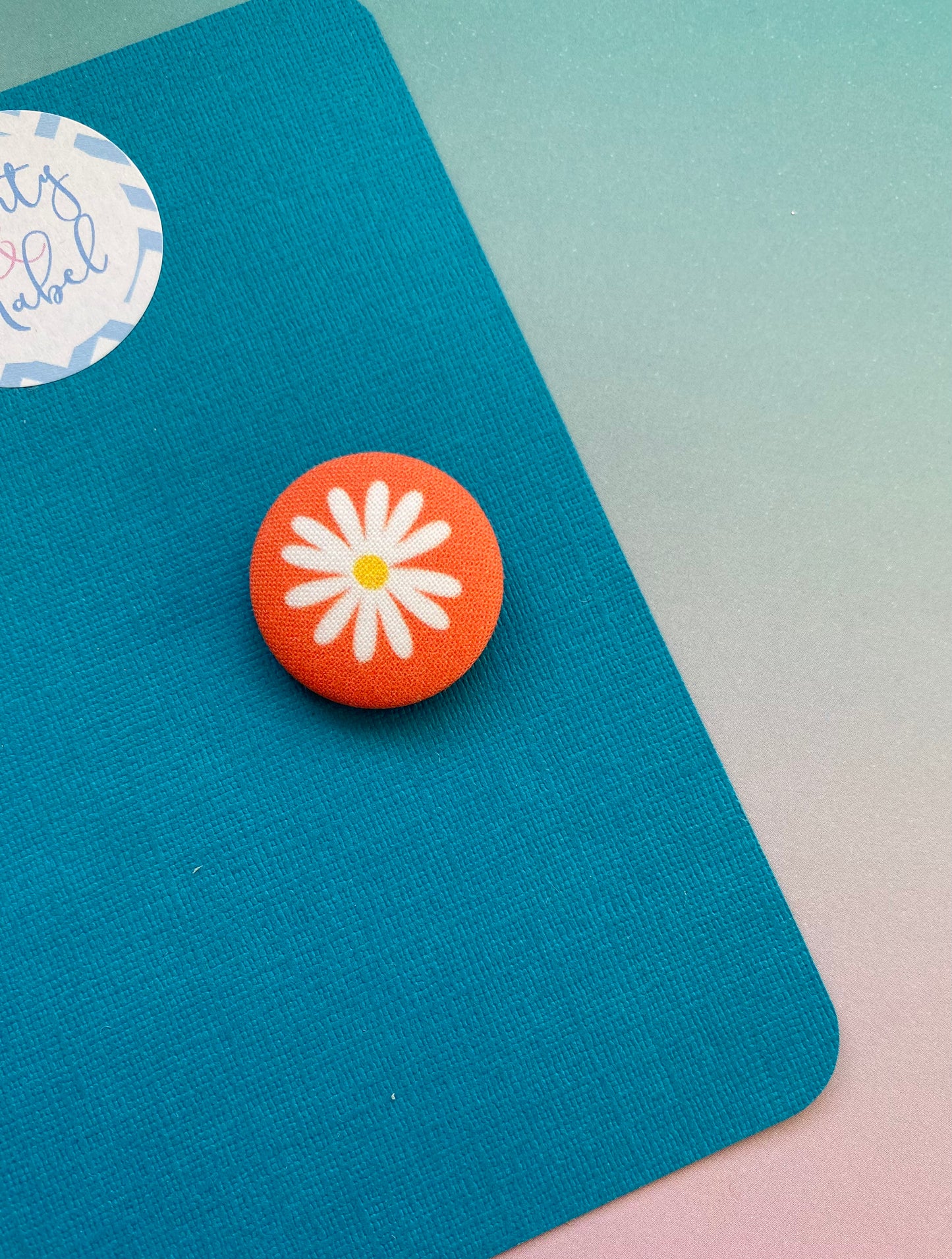 Sale: *SECONDS* Daisy Small Bobble (Single)