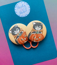 Vintage Style Cat & Pumpkin (Small & Large Bobbles Only)