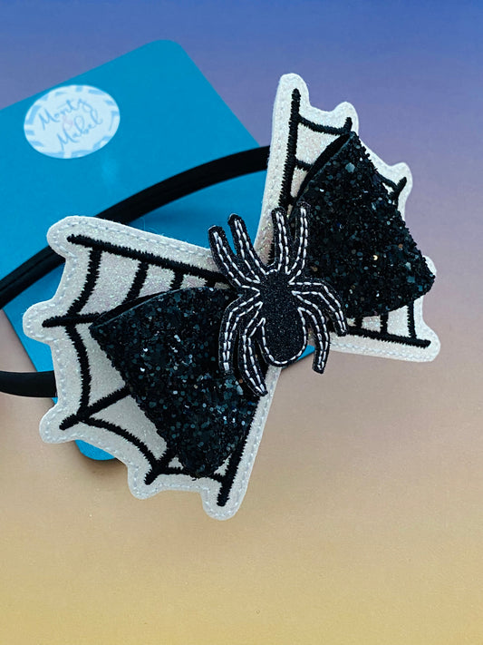 Spider & Web Bow Slider