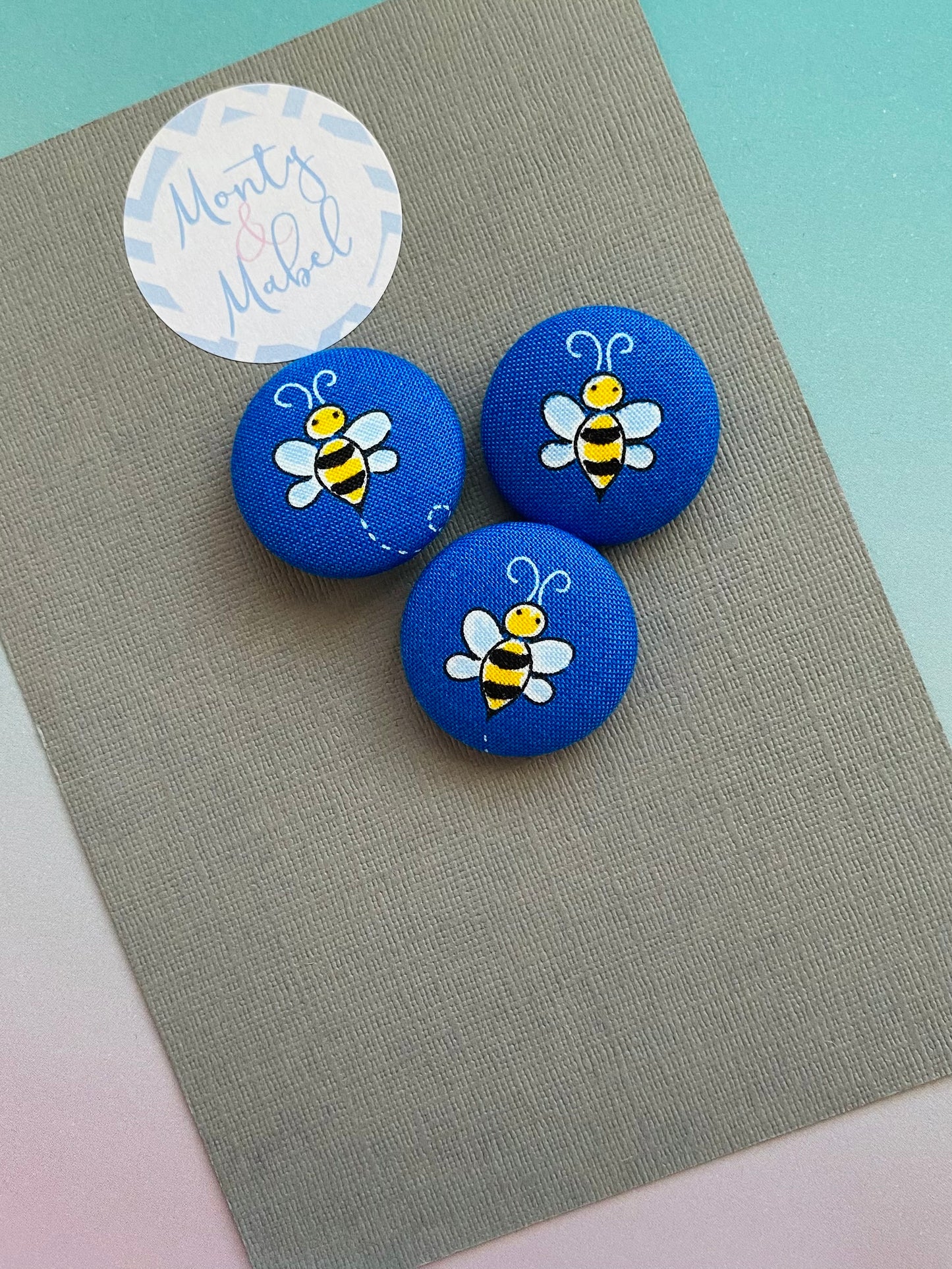 Sale: Bee Small Bobble (Single)