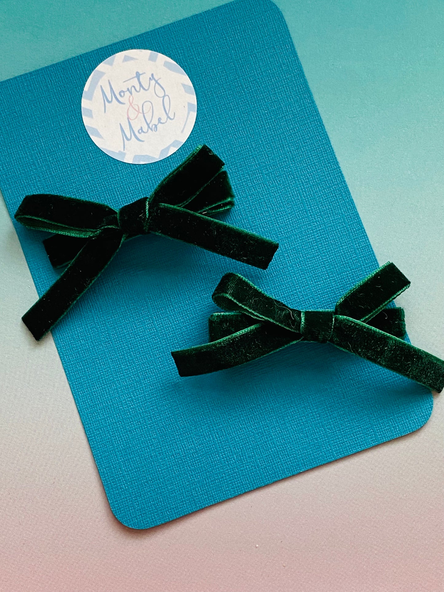 Sale: Dark Green Small Velvet Bows (Pair)