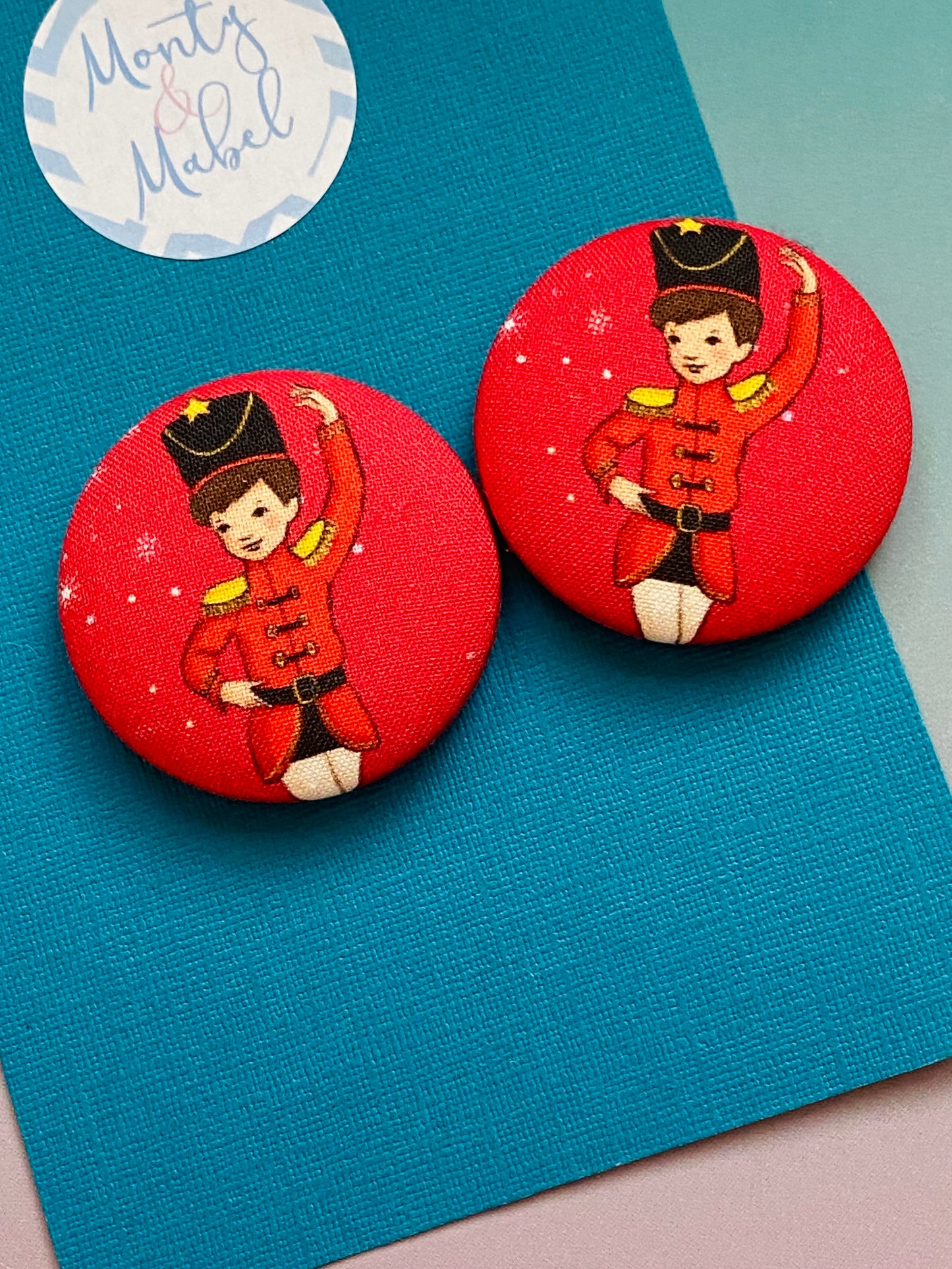 Sale: *SECONDS*  Nutcracker  Large Bobble (Single)