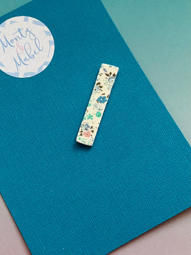 Sale: Floral Fringe Clip