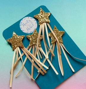 Sale: Pale Gold Long Ribbon Glitter Star Fringe Clip
