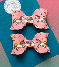 Sale: Pink Unicorn Medium Bow
