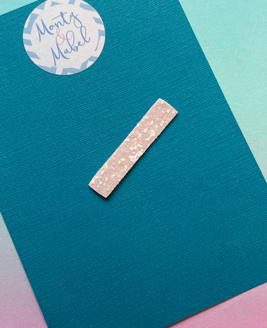 Sale: Pale Pink Glitter Plain Fringe Clip