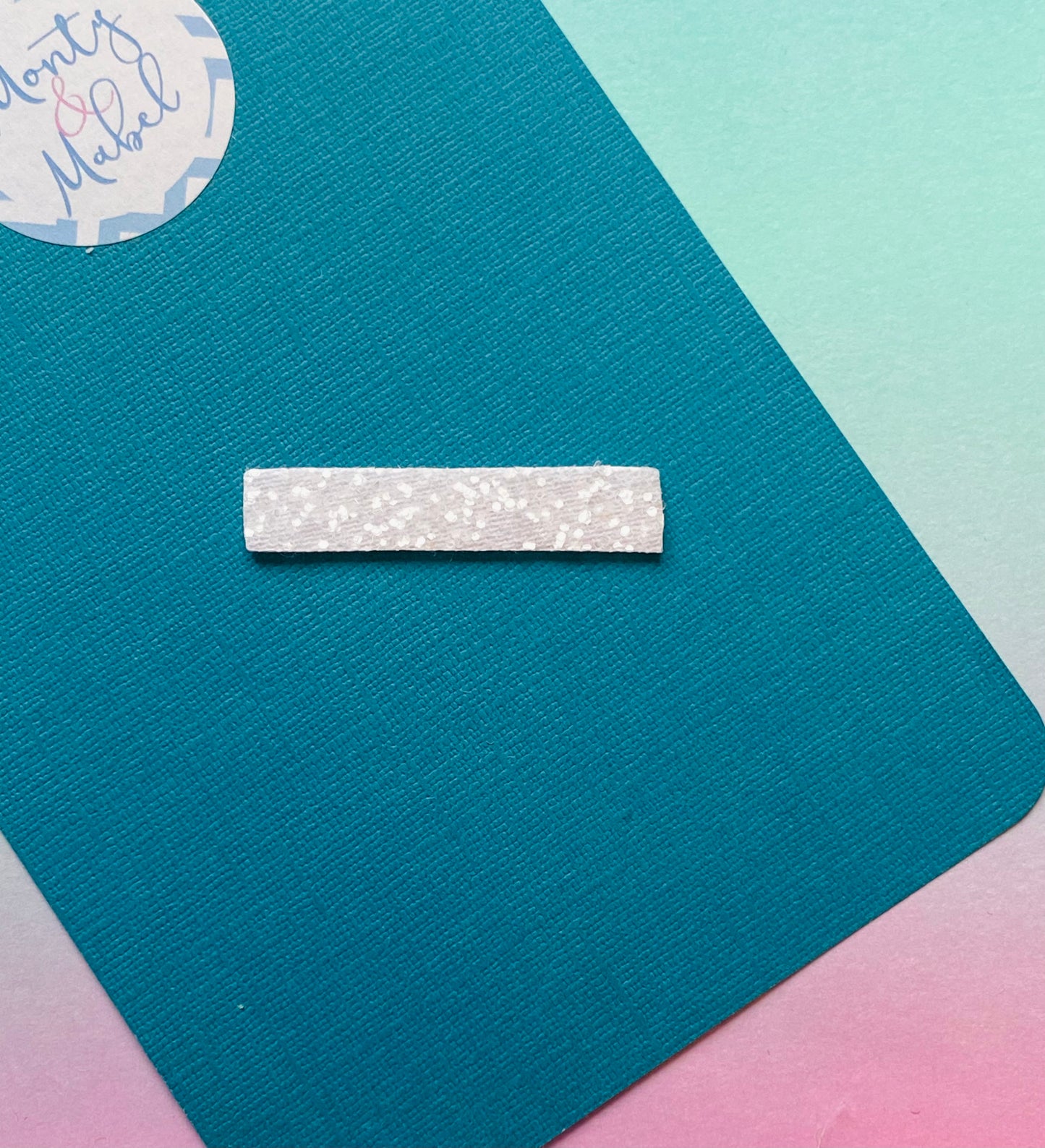 Sale: White Glitter Plain Fringe Clip