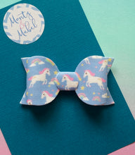 Sale: Blue Unicorn Medium Bow