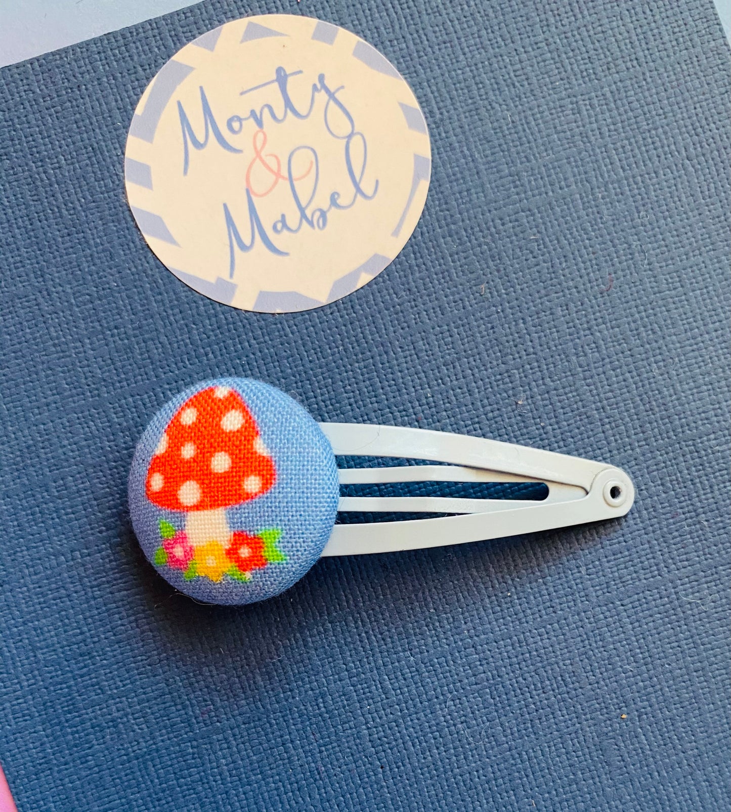 Sale: Pale Blue Mushroom Standard Clip (Single)