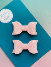 Sale: Pale Pink Glitter Small Bow