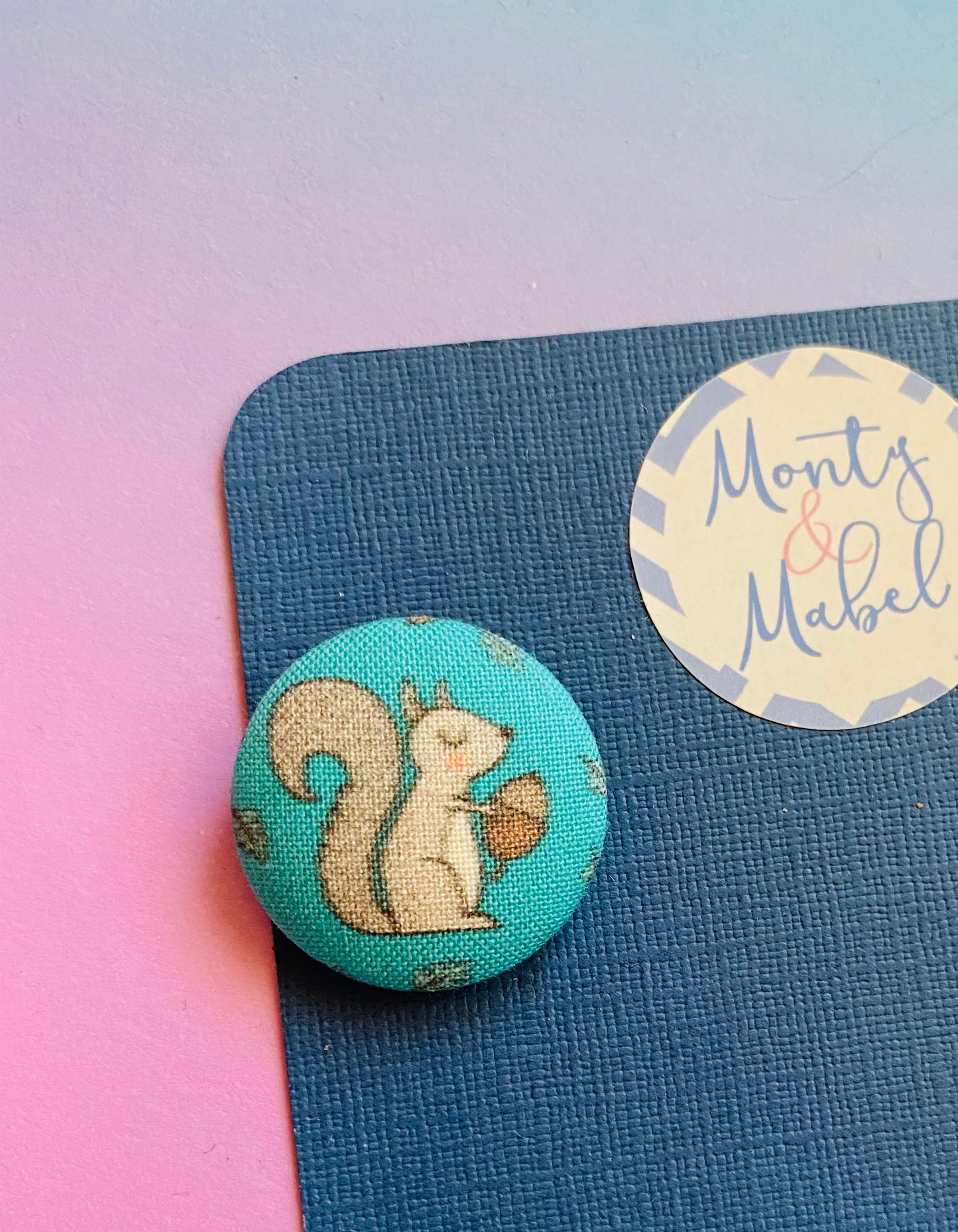 Sale: Squirrel Small Bobble (Single)