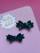 Sale: Peacock Glitter Diddy Bow Fringe Clip