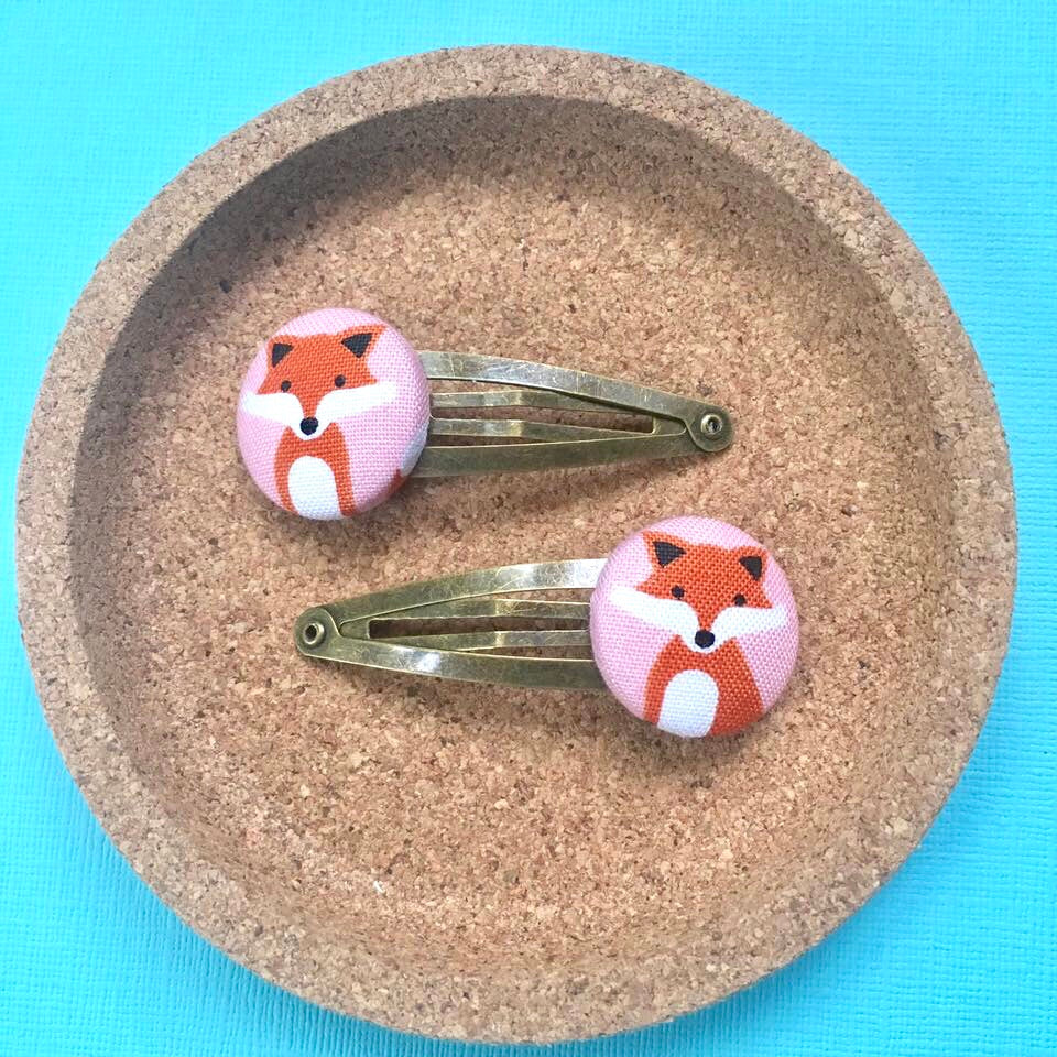 Pale Pink Foxes