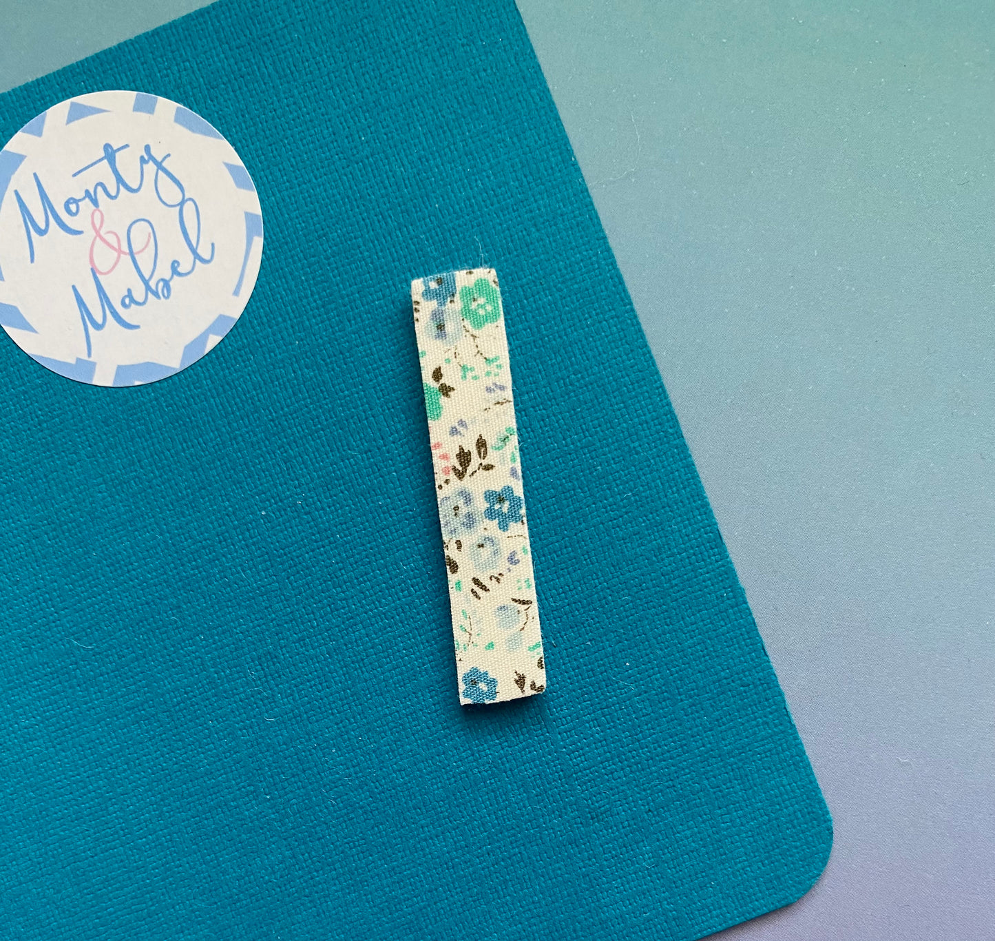 Sale: Floral Plain Fringe Clip