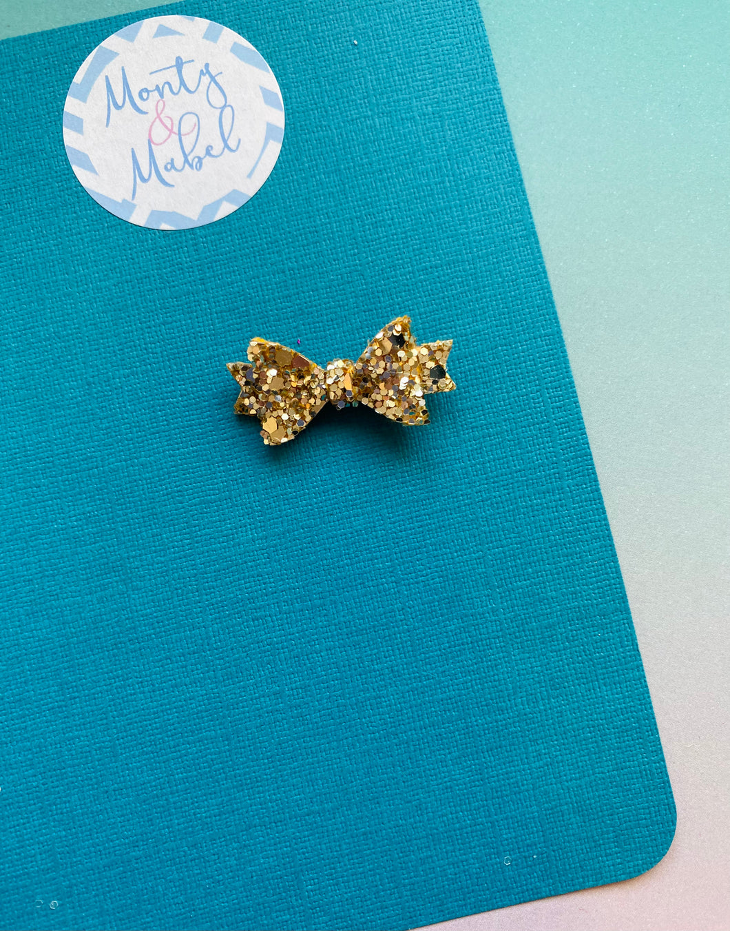 Sale: Pale Gold Glitter Diddy Bow Fringe Clip