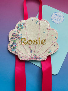 Sale: Holder embroidered with the name ‘Rosie’