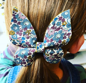 Large Butterfly Bow