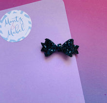 Sale: Navy Glitter Diddy Bow Fringe Clip