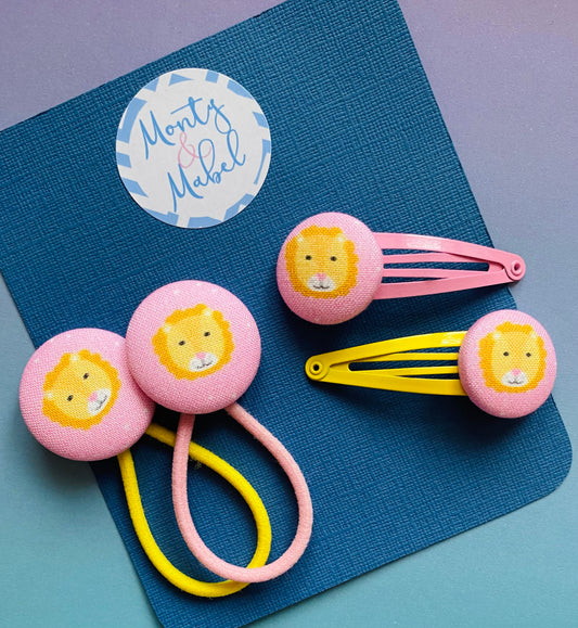 Little Lions (Pale Pink)