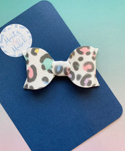 Sale: Leopard Print Medium Bow