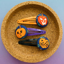Glow In The Dark Spooky Pumpkins (Blue)