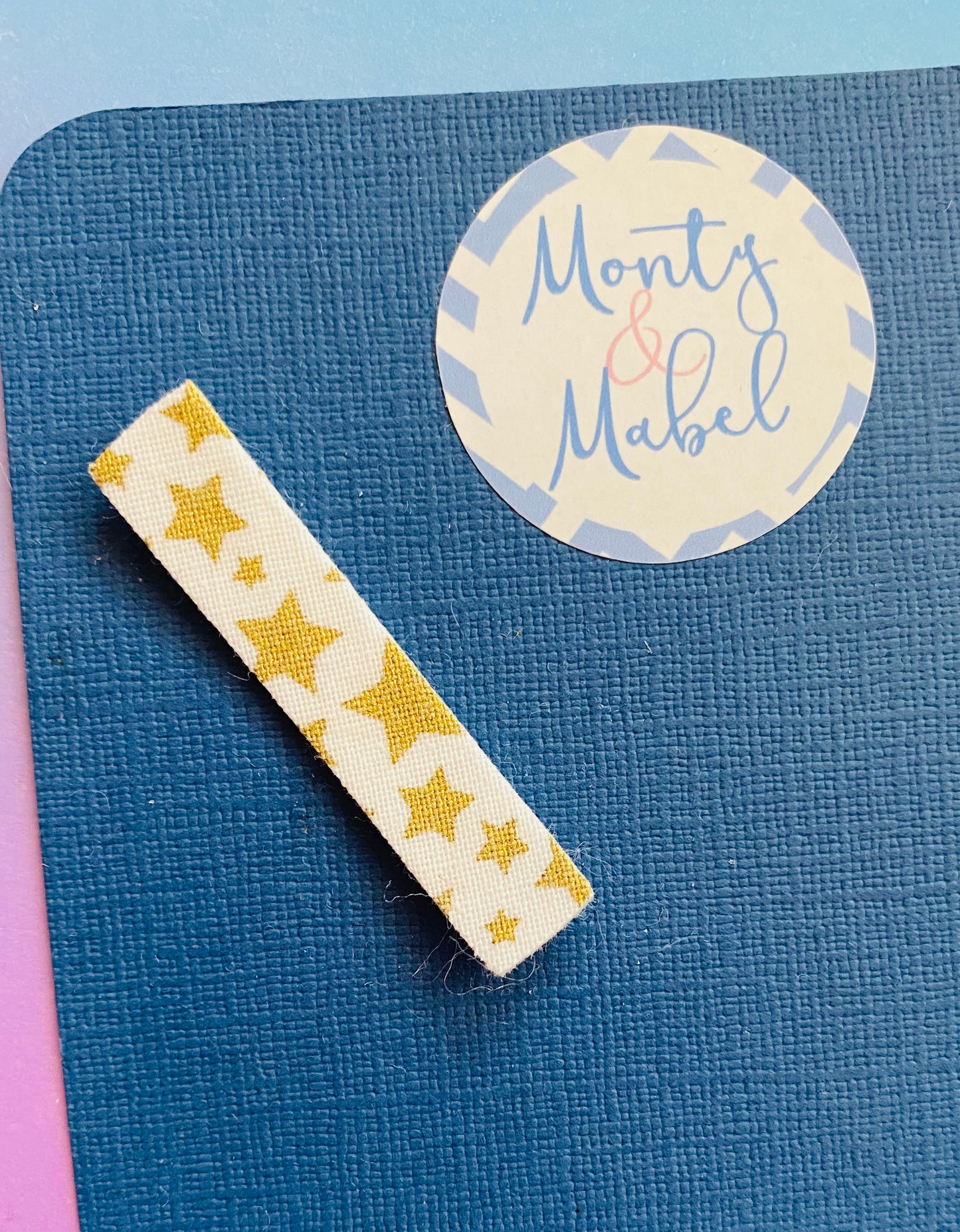 Sale: White/Gold Stars Plain Fringe Clip